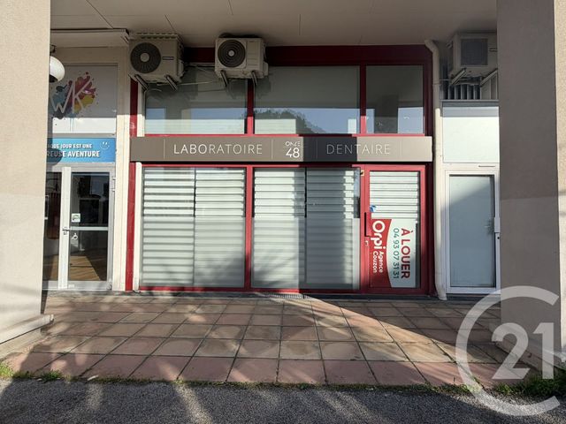 Appartement Local à louer - 2 pièces - 60.0 m2 - ST LAURENT DU VAR - 06 - PROVENCE-ALPES-COTE-D-AZUR - Century 21 Rivièra Transactions