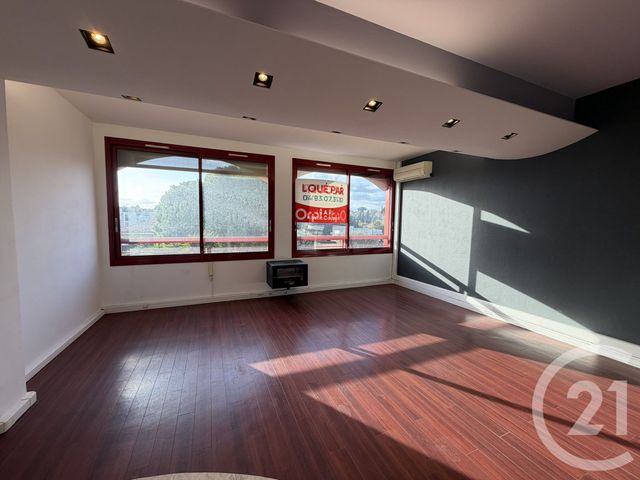 Appartement Local à louer - 2 pièces - 47.0 m2 - ST LAURENT DU VAR - 06 - PROVENCE-ALPES-COTE-D-AZUR - Century 21 Rivièra Transactions