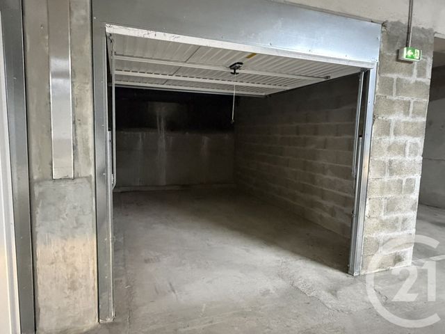 parking à louer - 16.14 m2 - ANTIBES - 06 - PROVENCE-ALPES-COTE-D-AZUR - Century 21 Rivièra Transactions