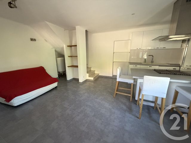 Appartement Duplex à louer - 2 pièces - 37.71 m2 - LA GAUDE - 06 - PROVENCE-ALPES-COTE-D-AZUR - Century 21 Rivièra Transactions