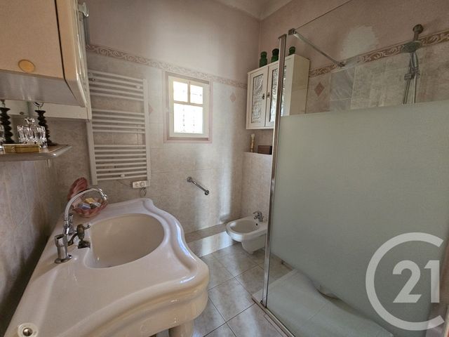 maison à vendre - 6 pièces - 151.6 m2 - CAGNES SUR MER - 06 - PROVENCE-ALPES-COTE-D-AZUR - Century 21 Rivièra Transactions