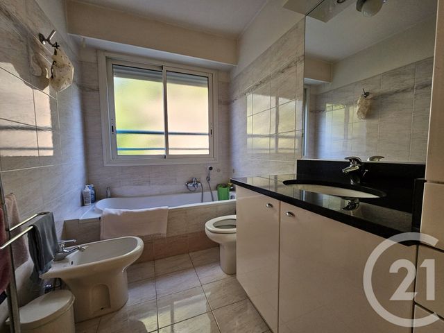 Appartement F4 à vendre - 4 pièces - 108.0 m2 - NICE - 06 - PROVENCE-ALPES-COTE-D-AZUR - Century 21 Rivièra Transactions