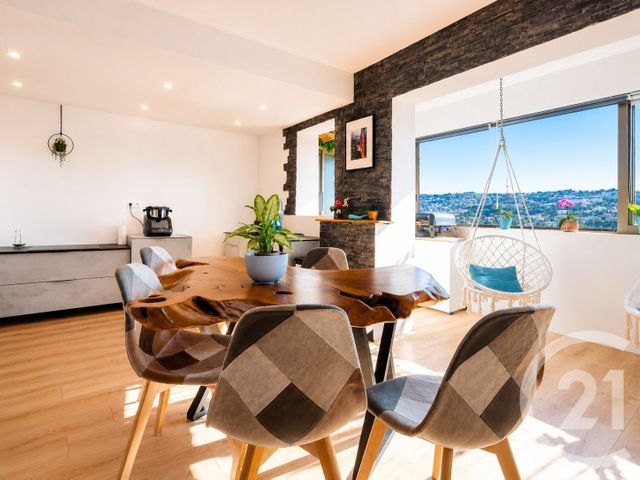 Appartement F4 à vendre - 4 pièces - 83.49 m2 - ST LAURENT DU VAR - 06 - PROVENCE-ALPES-COTE-D-AZUR - Century 21 Rivièra Transactions