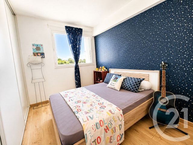 Appartement F4 à vendre - 4 pièces - 83.49 m2 - ST LAURENT DU VAR - 06 - PROVENCE-ALPES-COTE-D-AZUR - Century 21 Rivièra Transactions