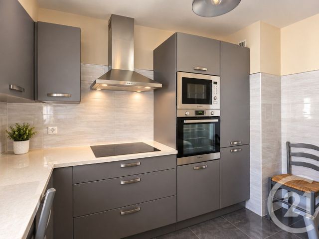 Appartement F3 à vendre - 3 pièces - 64.62 m2 - VENCE - 06 - PROVENCE-ALPES-COTE-D-AZUR - Century 21 Rivièra Transactions