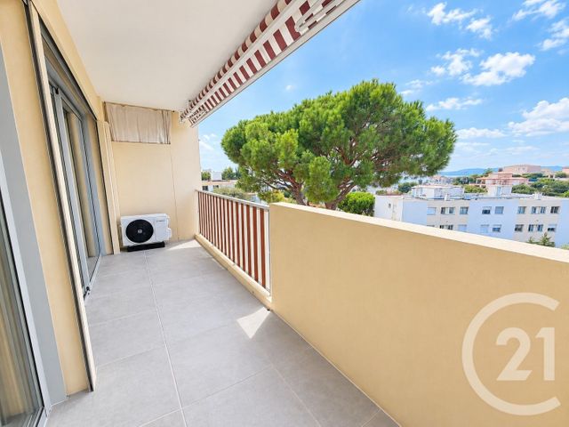 Appartement F2 à louer - 2 pièces - 57.3 m2 - ST LAURENT DU VAR - 06 - PROVENCE-ALPES-COTE-D-AZUR - Century 21 Rivièra Transactions