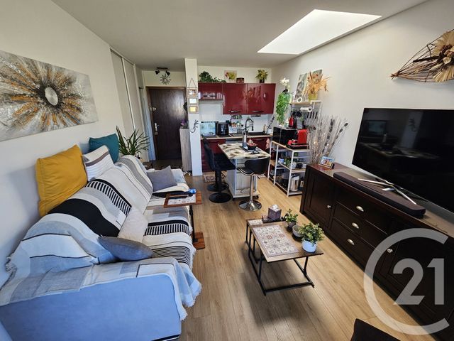 Appartement F2 à vendre - 2 pièces - 33.0 m2 - ST LAURENT DU VAR - 06 - PROVENCE-ALPES-COTE-D-AZUR - Century 21 Rivièra Transactions