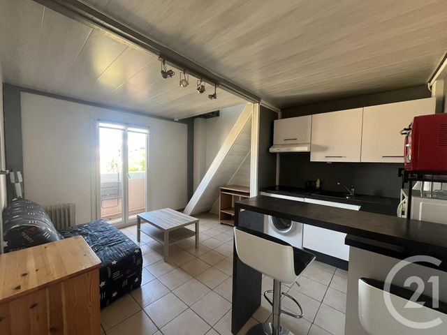 Appartement F2 à louer ST LAURENT DU VAR