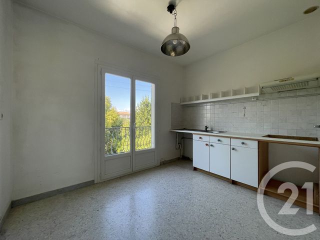 Appartement F5 à vendre - 5 pièces - 147.3 m2 - ST LAURENT DU VAR - 06 - PROVENCE-ALPES-COTE-D-AZUR - Century 21 Rivièra Transactions