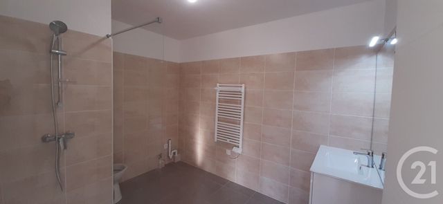 Appartement F2 à louer - 2 pièces - 48.6 m2 - ST JEANNET - 06 - PROVENCE-ALPES-COTE-D-AZUR - Century 21 Rivièra Transactions