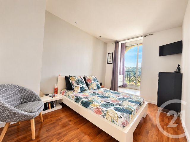 Appartement Duplex à vendre - 4 pièces - 93.67 m2 - CARROS - 06 - PROVENCE-ALPES-COTE-D-AZUR - Century 21 Rivièra Transactions