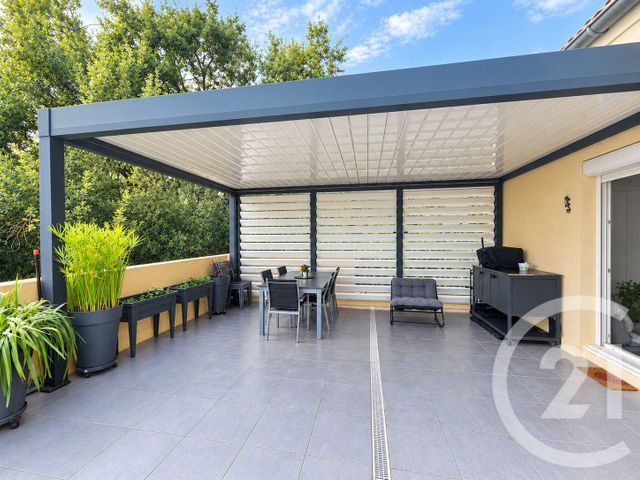 Appartement Duplex à vendre - 4 pièces - 93.67 m2 - CARROS - 06 - PROVENCE-ALPES-COTE-D-AZUR - Century 21 Rivièra Transactions