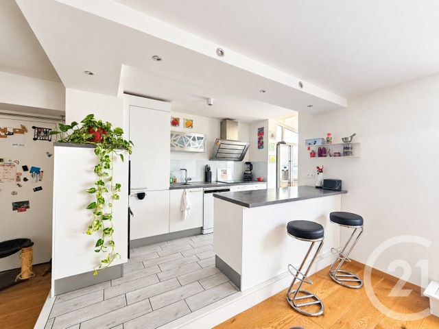 Appartement Duplex à vendre - 4 pièces - 93.67 m2 - CARROS - 06 - PROVENCE-ALPES-COTE-D-AZUR - Century 21 Rivièra Transactions
