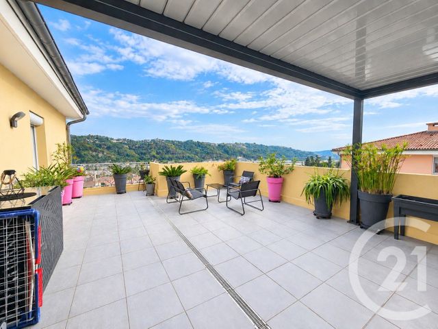 Appartement Duplex à vendre - 4 pièces - 93.67 m2 - CARROS - 06 - PROVENCE-ALPES-COTE-D-AZUR - Century 21 Rivièra Transactions