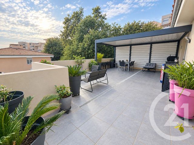 Appartement Duplex à vendre - 4 pièces - 93.67 m2 - CARROS - 06 - PROVENCE-ALPES-COTE-D-AZUR - Century 21 Rivièra Transactions