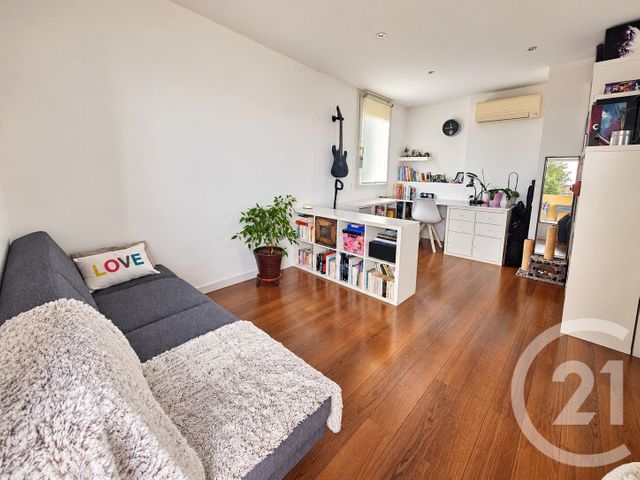 Appartement Duplex à vendre - 4 pièces - 93.67 m2 - CARROS - 06 - PROVENCE-ALPES-COTE-D-AZUR - Century 21 Rivièra Transactions