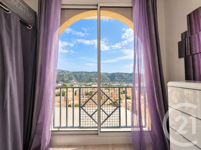 Appartement Duplex à vendre - 4 pièces - 93.67 m2 - CARROS - 06 - PROVENCE-ALPES-COTE-D-AZUR - Century 21 Rivièra Transactions