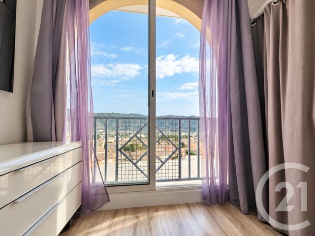Appartement Duplex à vendre - 4 pièces - 93.67 m2 - CARROS - 06 - PROVENCE-ALPES-COTE-D-AZUR - Century 21 Rivièra Transactions