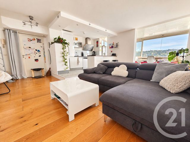 Appartement Duplex à vendre - 4 pièces - 93.67 m2 - CARROS - 06 - PROVENCE-ALPES-COTE-D-AZUR - Century 21 Rivièra Transactions