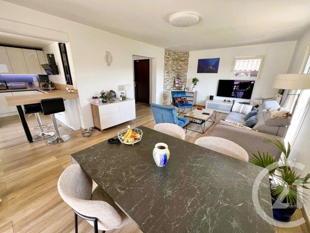 maison à vendre - 5 pièces - 113.69 m2 - ST LAURENT DU VAR - 06 - PROVENCE-ALPES-COTE-D-AZUR - Century 21 Rivièra Transactions