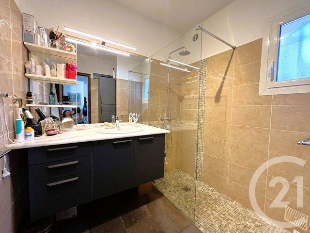 maison à vendre - 5 pièces - 113.69 m2 - ST LAURENT DU VAR - 06 - PROVENCE-ALPES-COTE-D-AZUR - Century 21 Rivièra Transactions