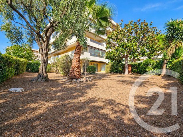 Appartement F3 à vendre - 3 pièces - 67.63 m2 - ST LAURENT DU VAR - 06 - PROVENCE-ALPES-COTE-D-AZUR - Century 21 Rivièra Transactions