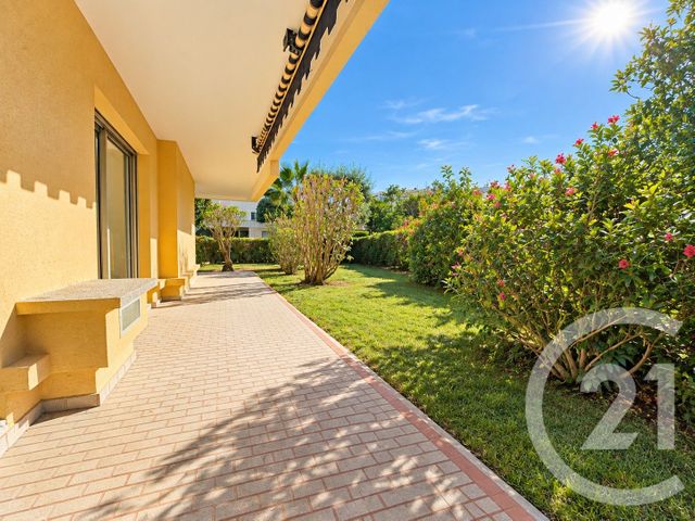 Appartement F3 à vendre - 3 pièces - 67.63 m2 - ST LAURENT DU VAR - 06 - PROVENCE-ALPES-COTE-D-AZUR - Century 21 Rivièra Transactions